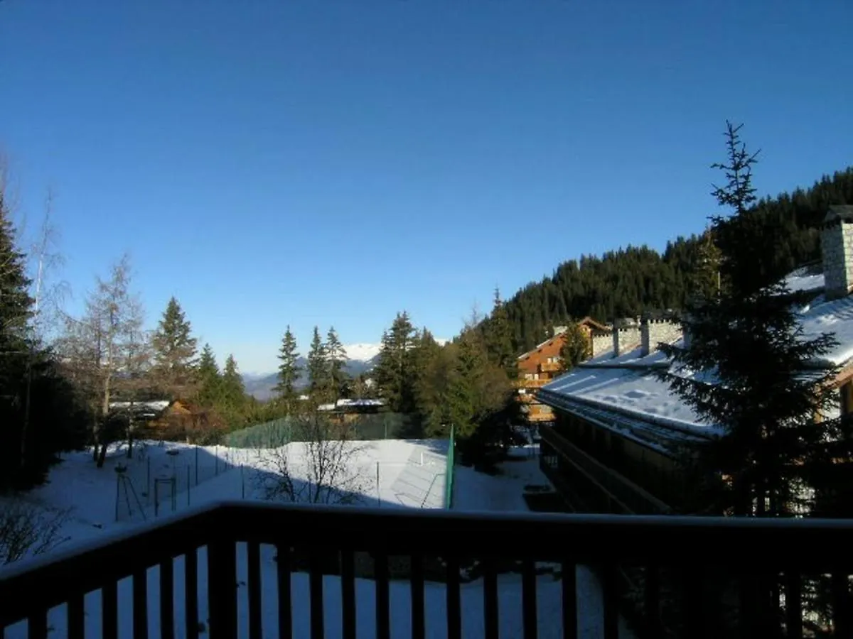 Studio 2/4 Pers, Acces Pistes Et Piscine, Proche Commerces, Meribel - Fr-1-180-297